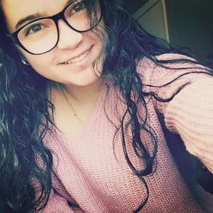 Meet your Posher, Briana